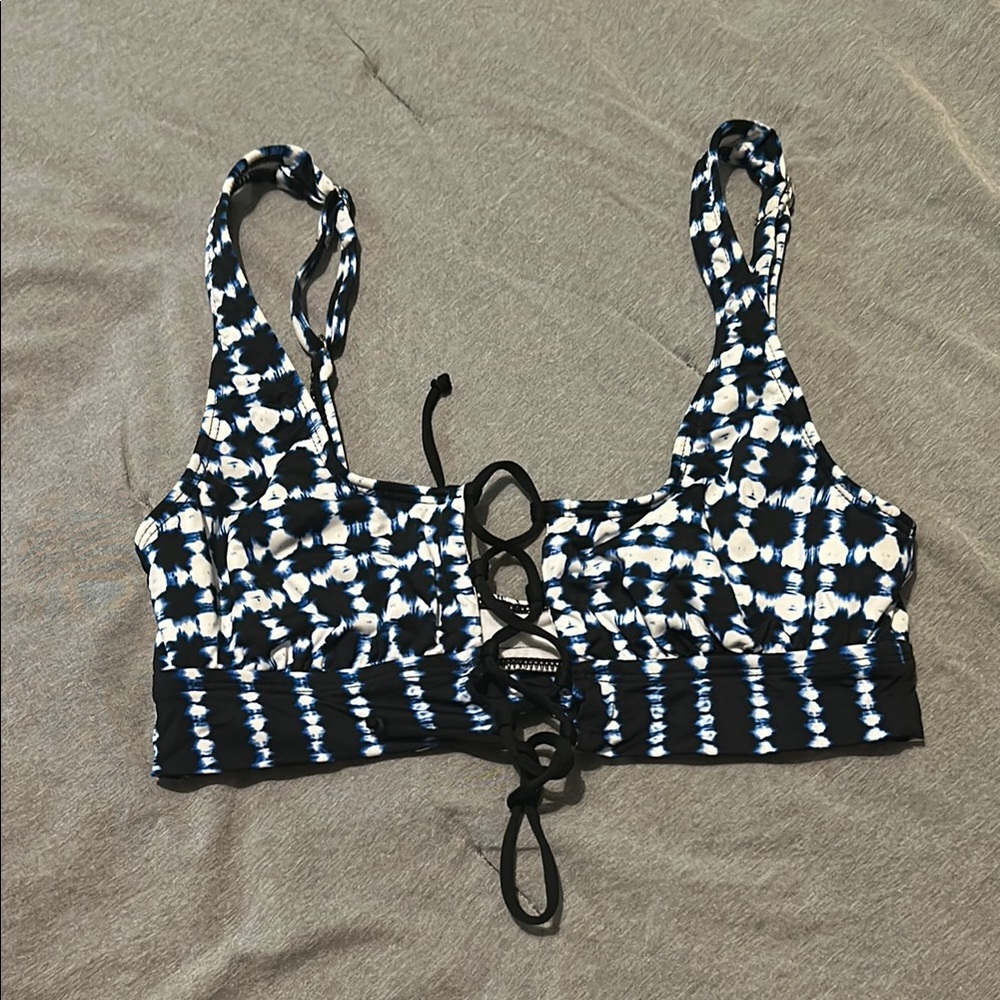 Apt. 9 navy and White Bikini Top